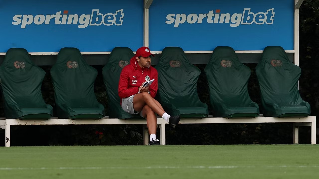 Lesão de vitor roque: o desafio do Palmeiras e as opções de abel ferreira