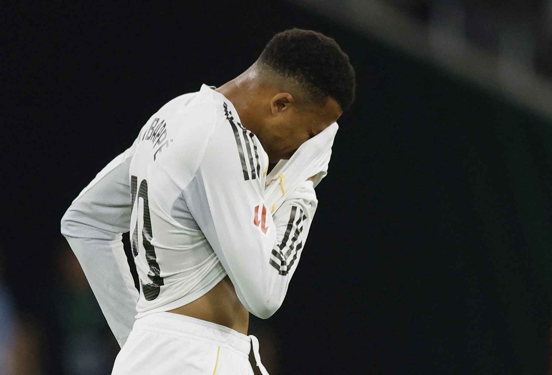 Mbappé desfalca o Real Madrid no clássico contra o Barcelona