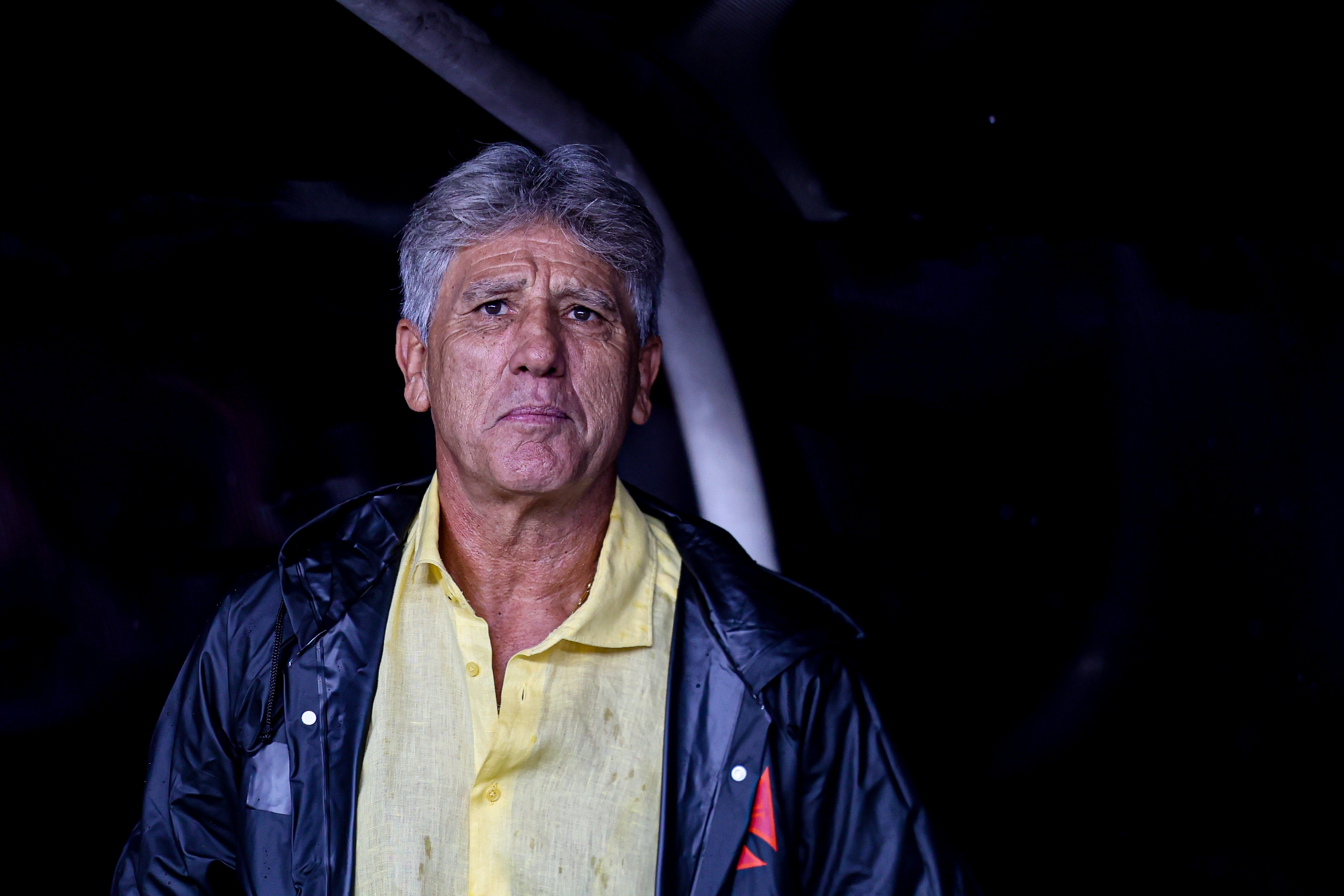 Renato Gaúcho rejeita rótulo de Robin Hood e cobra equilíbrio do Vasco no Brasileirão
